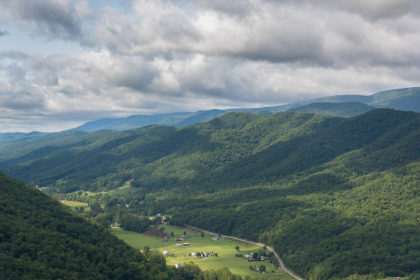 istock Atop Seneca Rocks in West Virginia 883218466