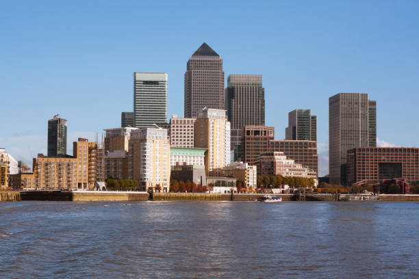istock Canary Wharf - London 883274198