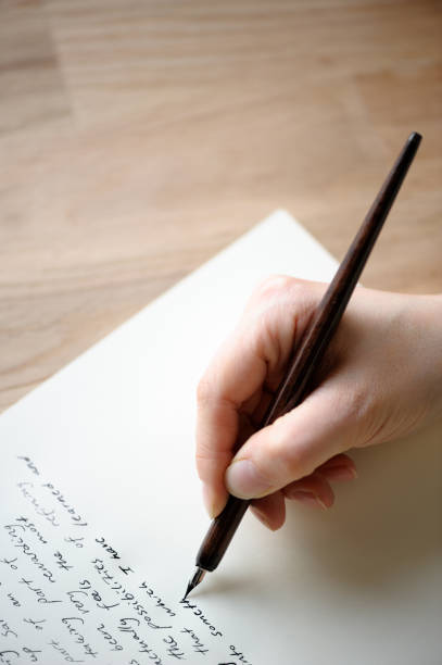 istock Writing letter to a friend 883332054
