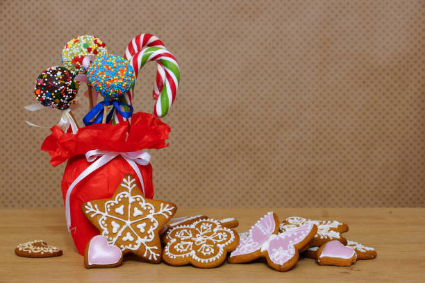Gingerbread and gourmet vase with sweets.