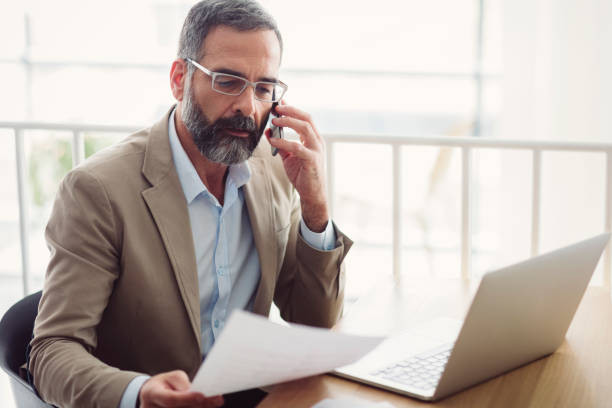 istock Businessman working in the office 883337508
