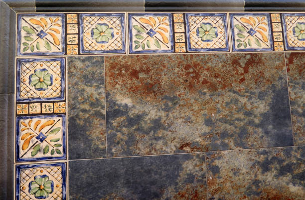 istock Closeup of corner of tiled front wall 883771654