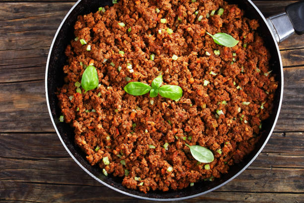 istock round beef stewed with tomato sauce 883790182