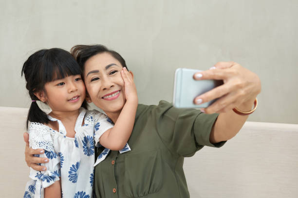 istock Granddaughter and grandmother 883839938