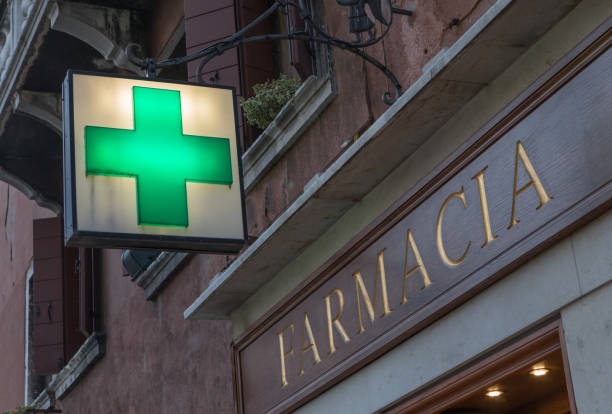 istock Pharmacy and Its Generic Sign in Italy 883867822