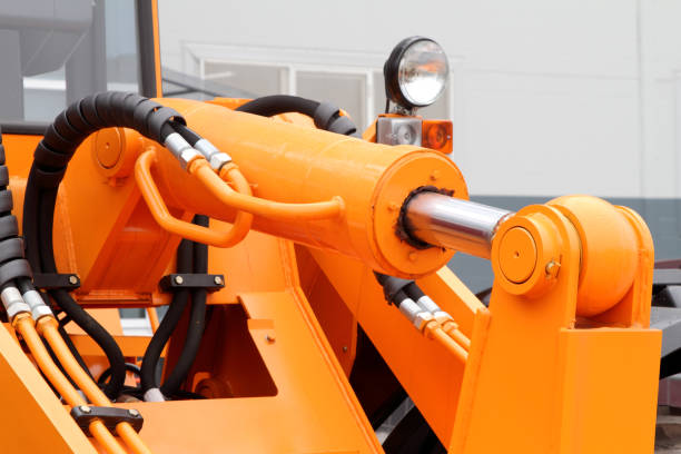 istock The piston hydraulic drive a modern tractor. 883917160