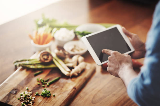 istock Healthy eating is just a tap away 883982350