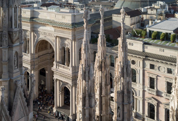 istock Milan, Vittorio Emanuele Gallery 883990754