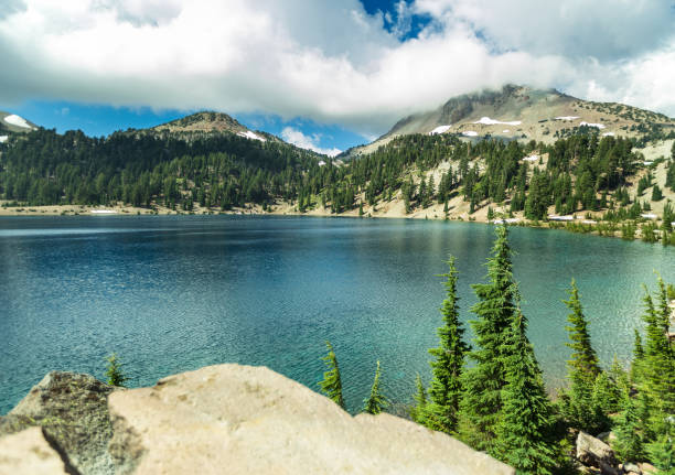 istock Wind Ruffled Lake in Lassen Volcanic National Park 884069714