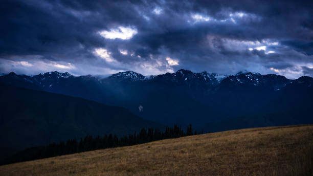 istock Rainy Sunset in Olympic National Park 884069906