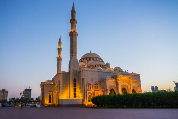 istock Al Noor Mosque in Sharjah at night 884095734