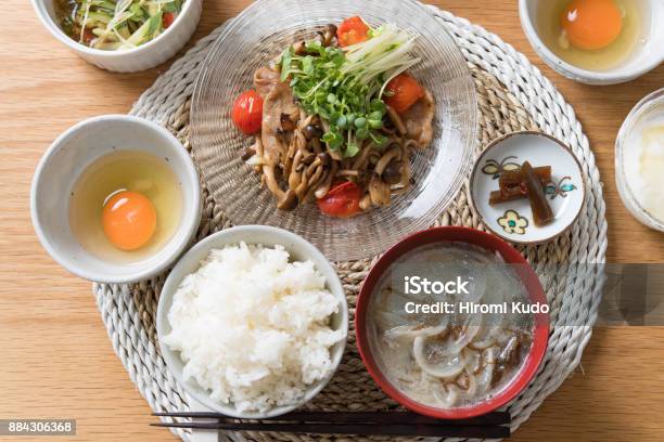 Japonés Encuentra Comida Foto de stock y más banco de imágenes de Japón - Japón, Mesa de comedor, Teishoku