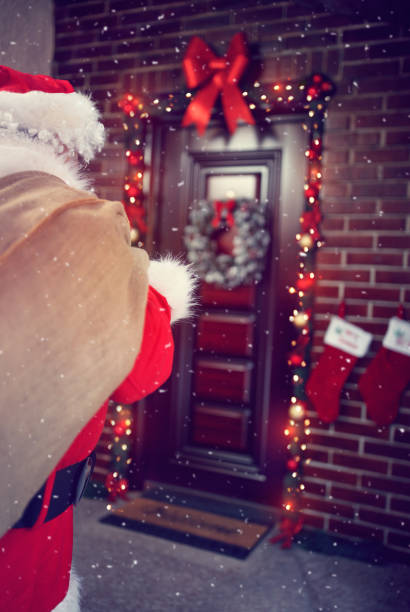 istock Coming of Santa Clause in home 884447844
