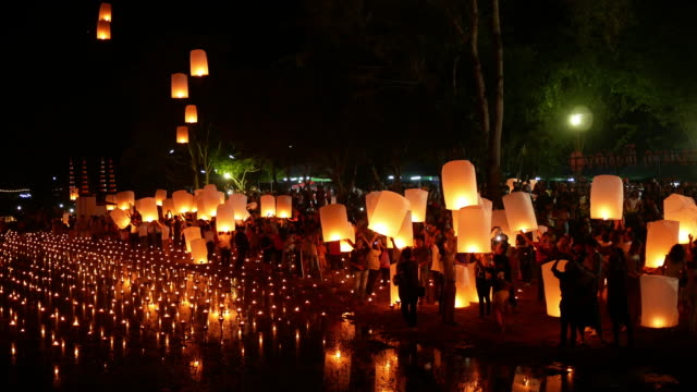 Floating lantern ,Yee Peng Festival, Chiangmai Thailand