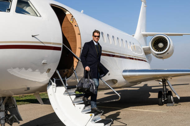 istock Man at the airport 884525136