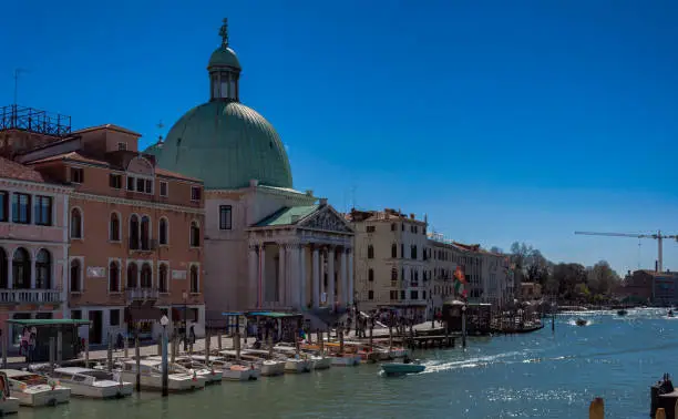 Photo of Beautiful view of grand canal and architecture shot from water taxi