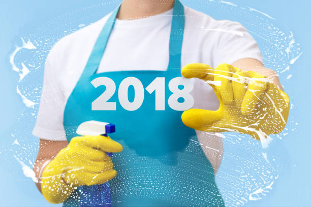 istock Cleaner shows the numbers 2018 . 884834158