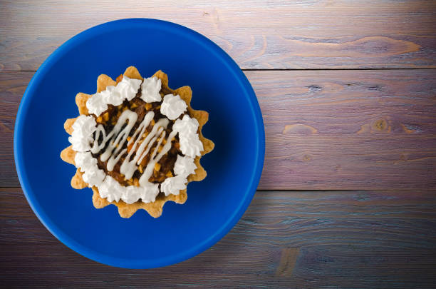 istock cake on a wooden background 884865866