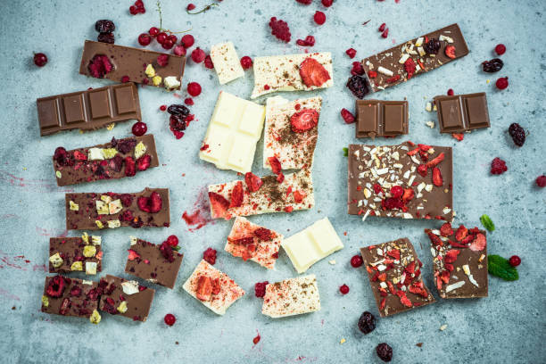 istock Pieces of handmade artisan chocolate bars 884903190