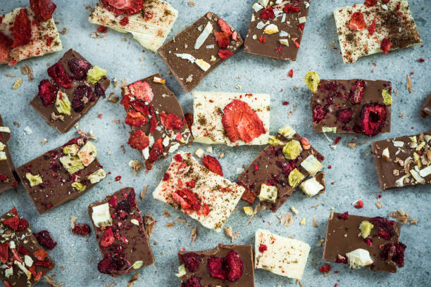 istock Pieces of handmade artisan chocolate bars 884904024