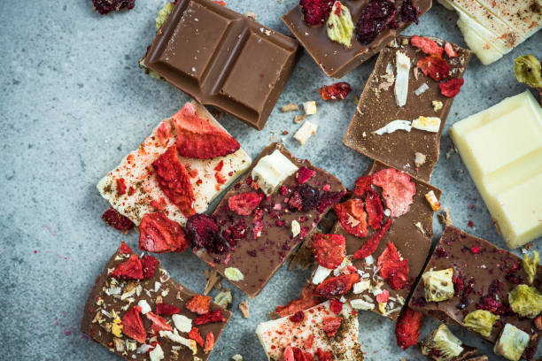 istock Artisan chocolate pieces close up 884912938
