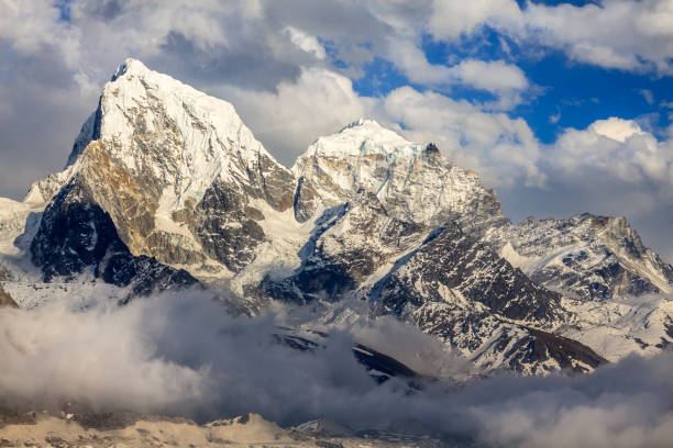 istock Mountain Cholatse and Tabuche Peak. Himalayas. Nepal 884993348
