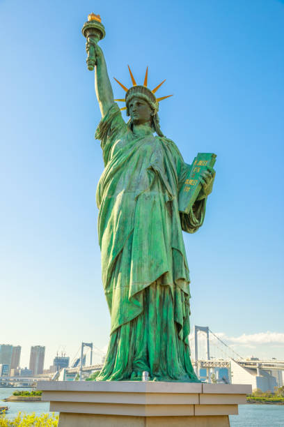 istock Statue of Liberty Tokyo 885055660