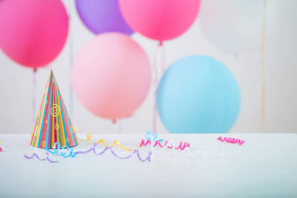 istock Background of balloons for birthday 885075006
