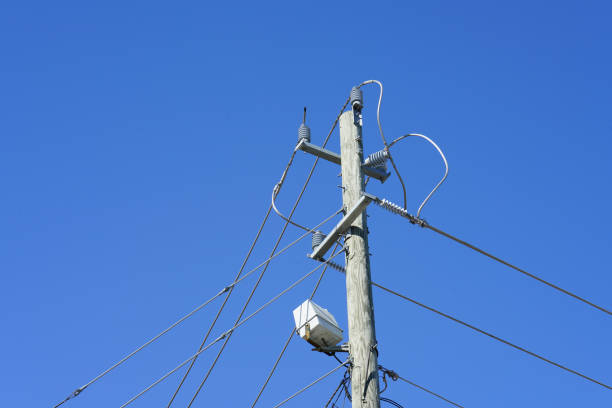 istock Power Lines in the City 885075292