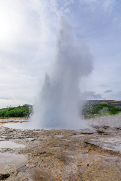 istock Eruption of the Strokkur geyser 885199412