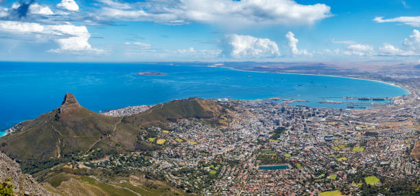 istock capetown panorama signal hill 885373964