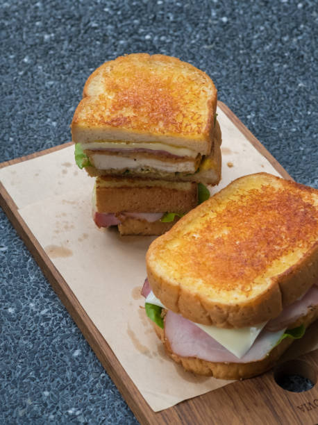 istock Close up chicken cordon bleu sandwich. (selective focus) 885387684