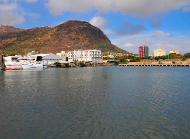lake at the foot of the mountain