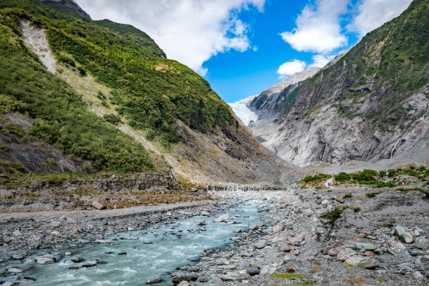 istock Franz Josef Glacier, New Zealand 885452792