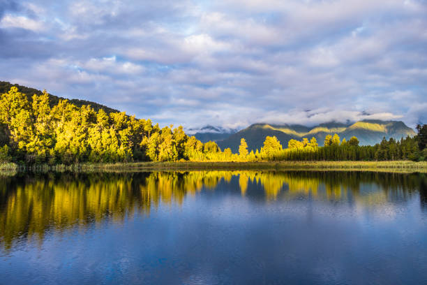 istock Lake Matheson, New Zealand 885461202