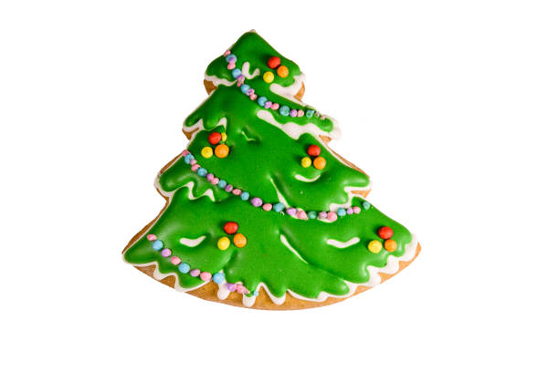 istock Gingerbread christmas tree isolated on a white background 885477574