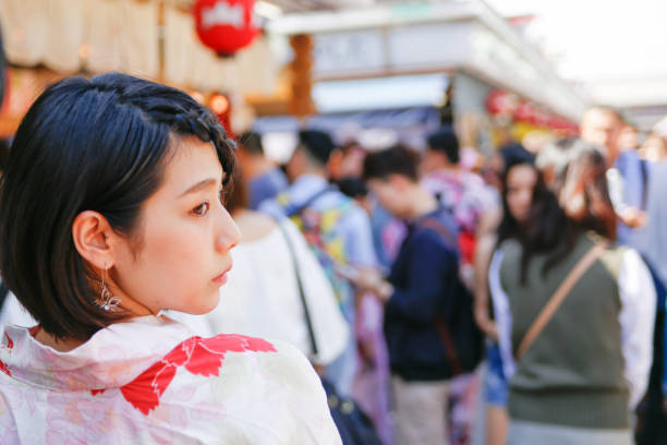 istock Young Japanese women 885481738