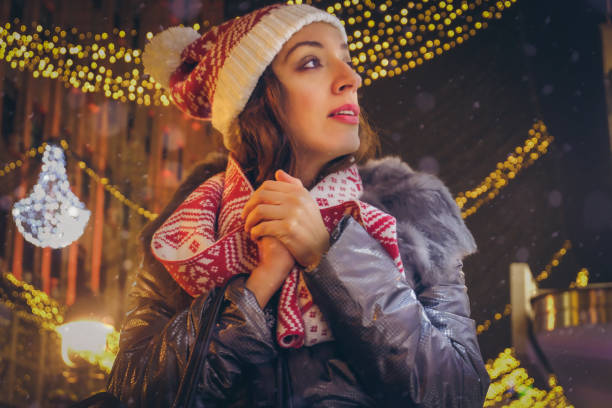 istock Happy shopping christmas woman 885510976