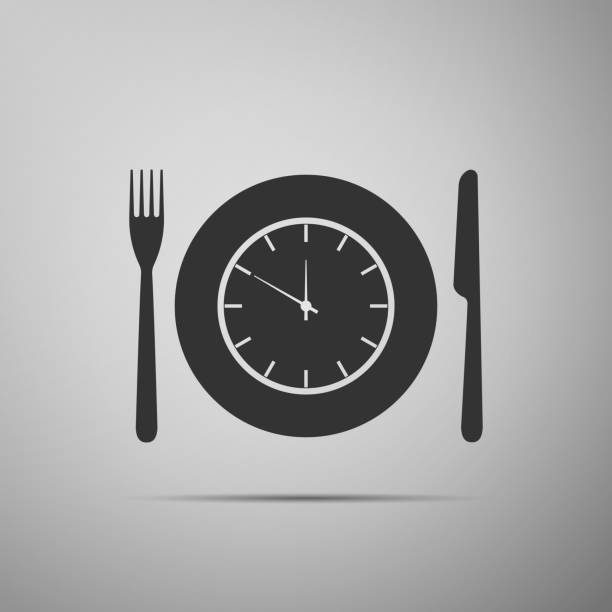 płyta z zegarem, widelcem i ikoną noża izolowana na szarym tle. czas na lunch. jedzenie, reżim żywieniowy, czas posiłku i koncepcja diety. płaska konstrukcja. ilustracja wektorowa - lunch clock healthy eating plate stock illustrations