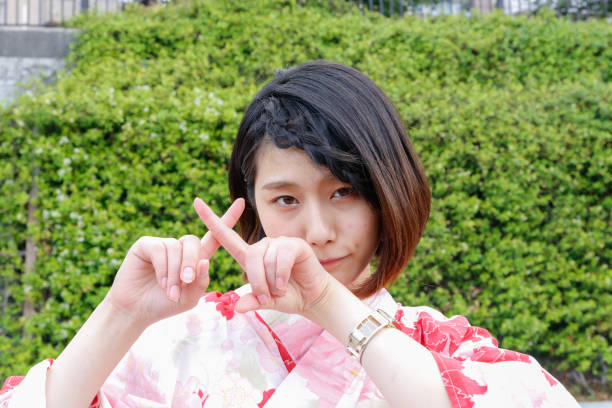 istock Young Japanese women 885542958