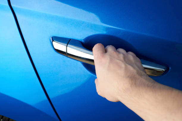 istock Opening car door close-up 885552262