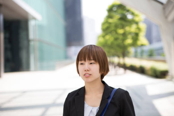 istock Young Japanese women 885562080