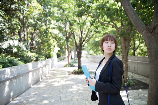istock Young Japanese women 885573856