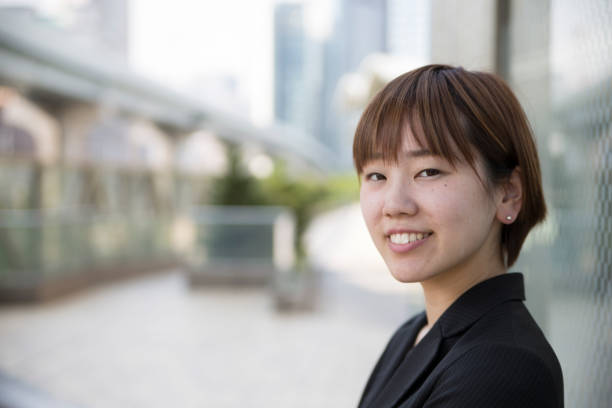 istock Young Japanese women 885597102