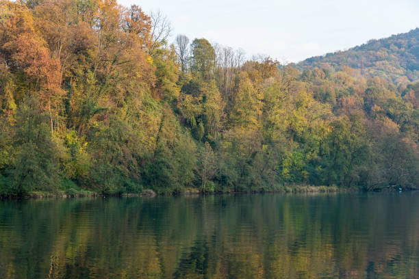 istock views of the Adda River 885599410