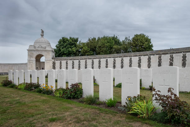 istock Graves in the Tyne Cot Commonwealth War Cemetery. 885599846