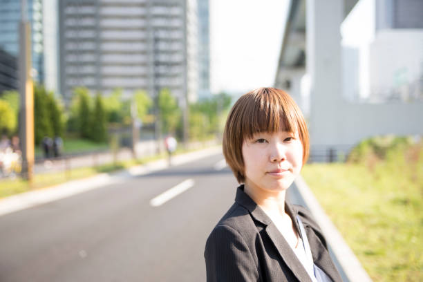 istock Young Japanese women 885602606