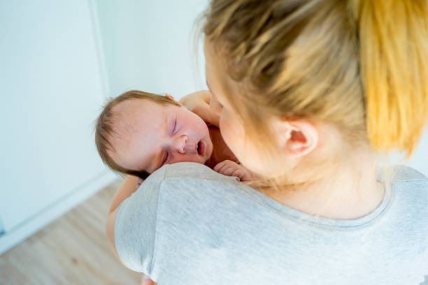 istock Mother with her baby 885605866