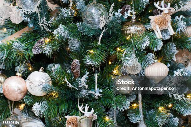 Sfondo Albero Di Natale - Fotografie stock e altre immagini di Albero di natale - Albero di natale, Lusso, A forma di stella