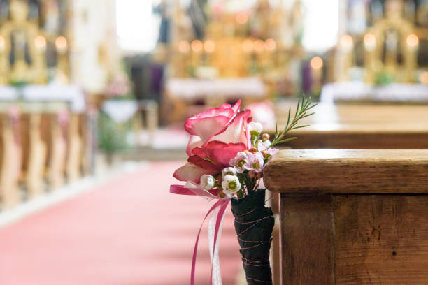 istock flower bouquet on a church bench 885617984